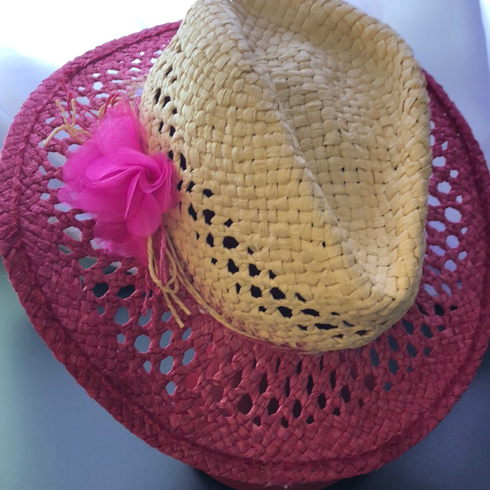Child Hat - Picture 2 of 3